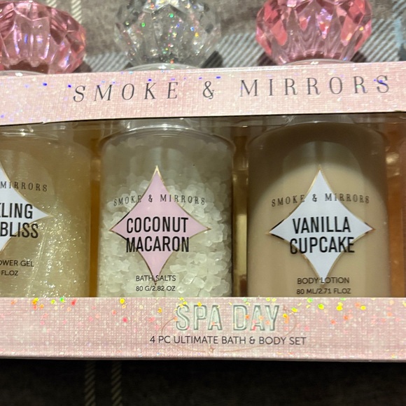 Spa Day Bath & Body Set - Pink and Gold - Picture 3 of 11